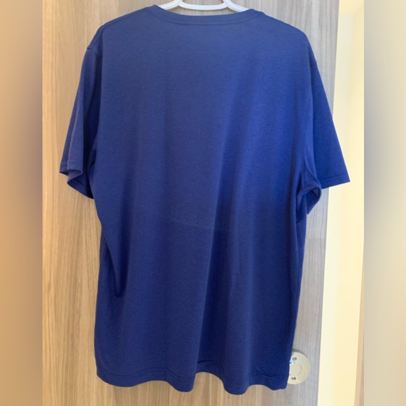 Old Navy Active blue shirt (XL) - Picture 2 of 4